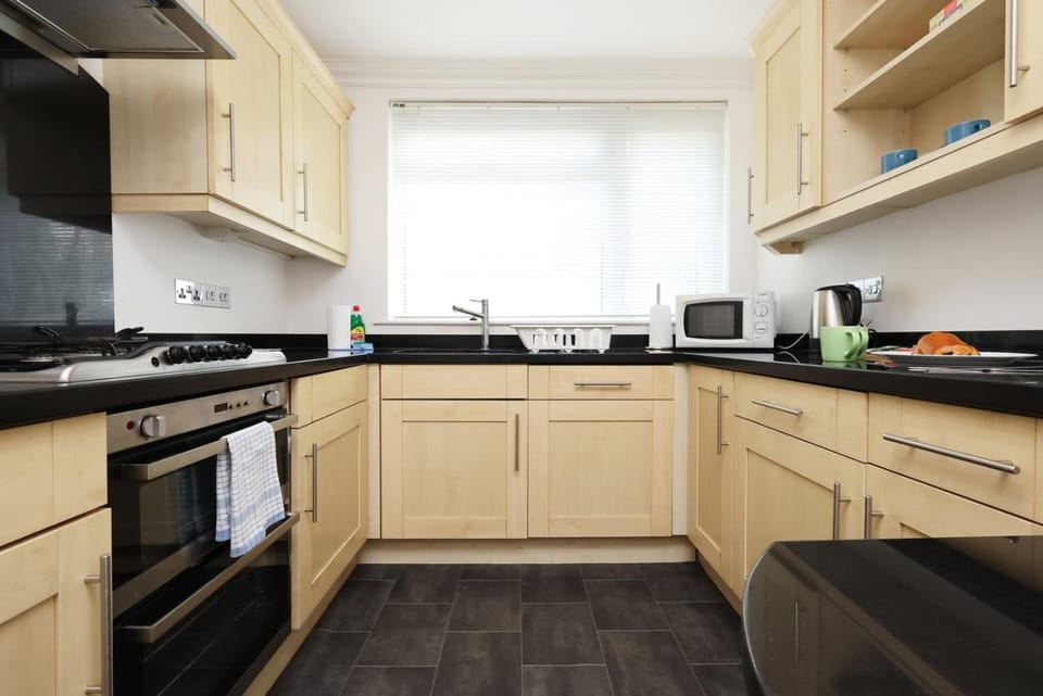 Ideal Bath House by St James’s Park Apartment in Bath