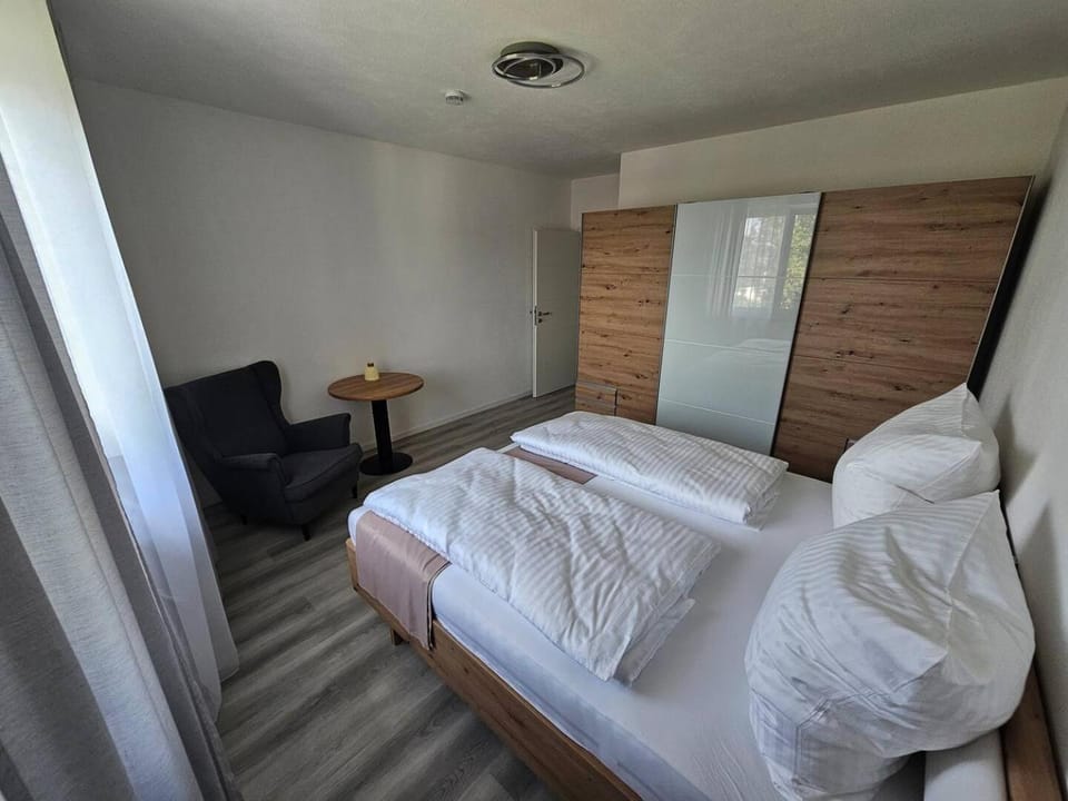 Bed, Photo of the whole room, Bedroom, wardrobe