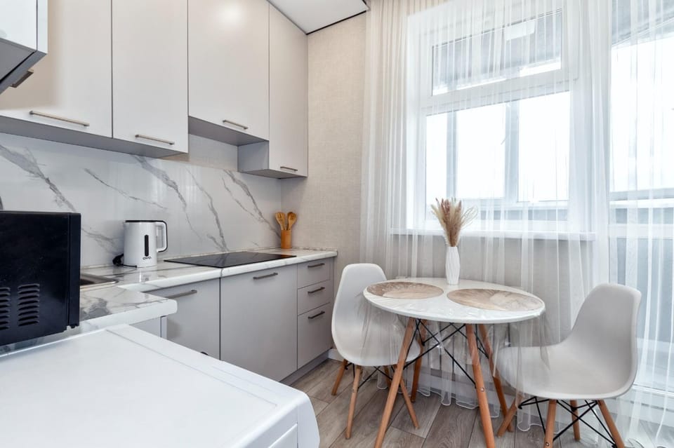 Bed, Coffee/tea facilities, Kitchen or kitchenette, Living room, Photo of the whole room, Seating area, Dining area, Bedroom, minibar, pet friendly, stove, toaster