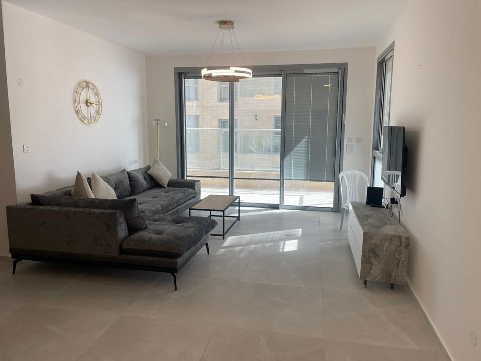 Beach Suite Israel - 12th Floor Marina & Beach Views 3 Bedrooms ביץ סוייט ישראל של אשקלון - דירת נופש קומה 12 נוף מאלף למרינה וים, 3 חדרי שינה Apartment in South District
