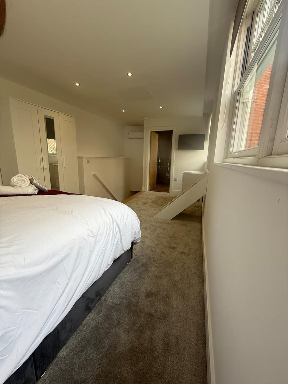 Stylish 3 bed spacious flat Apartment in Brentwood