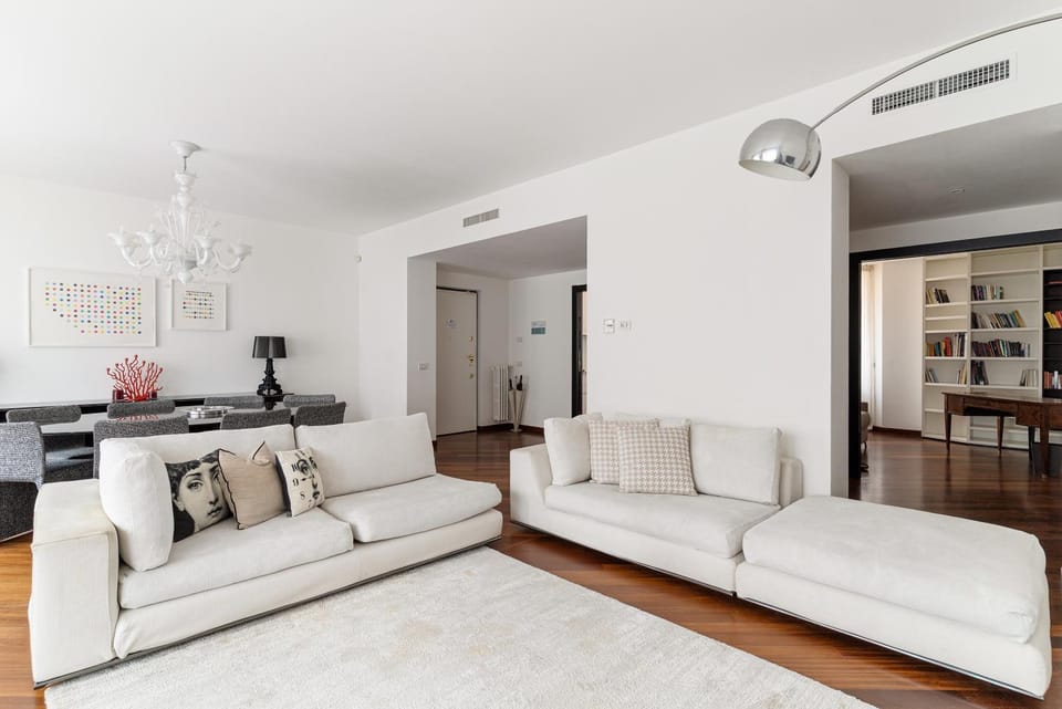 Living room, Seating area, air conditioner