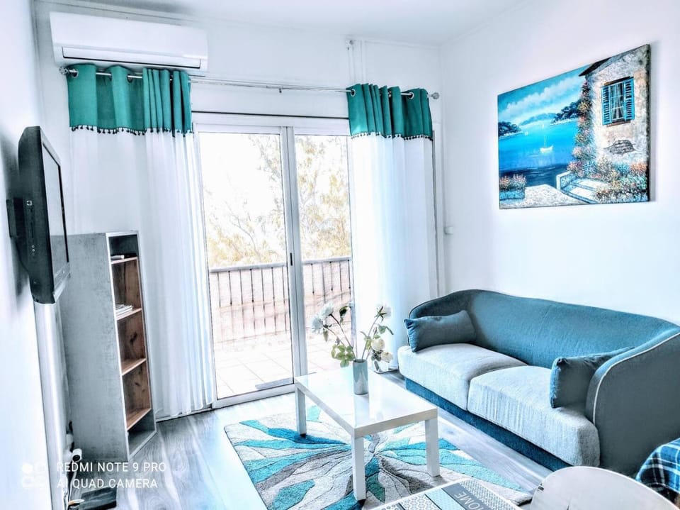 TV and multimedia, Living room, air conditioner