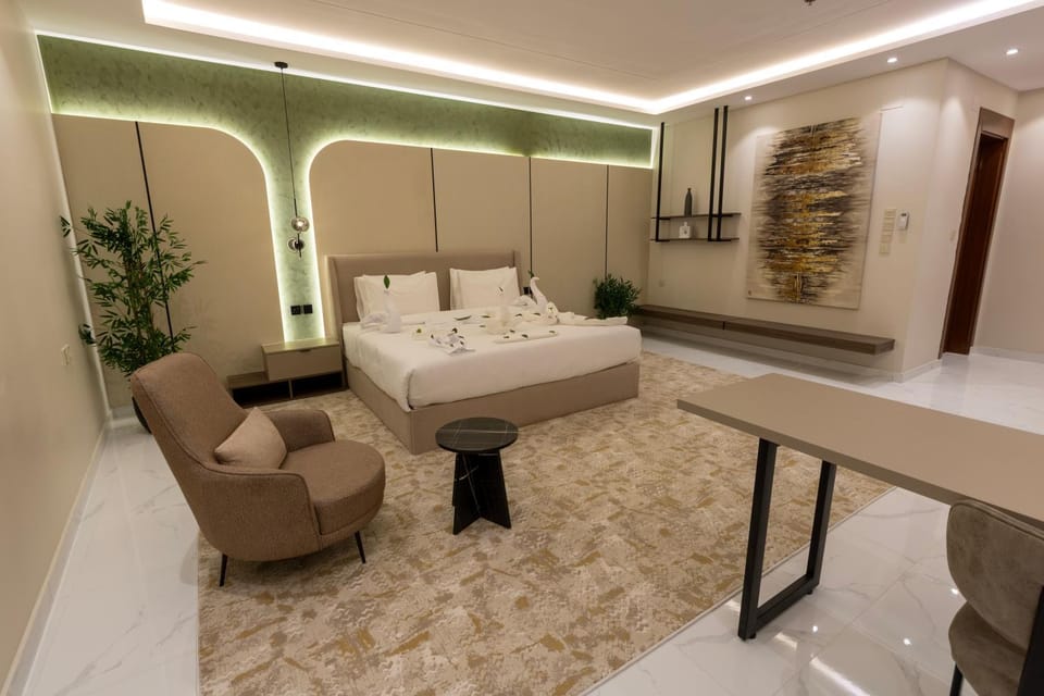 فندق لوكسري سويتس للشقق الفندقية-Luxury Suites Hotel Apartment Hotel in Makkah Province