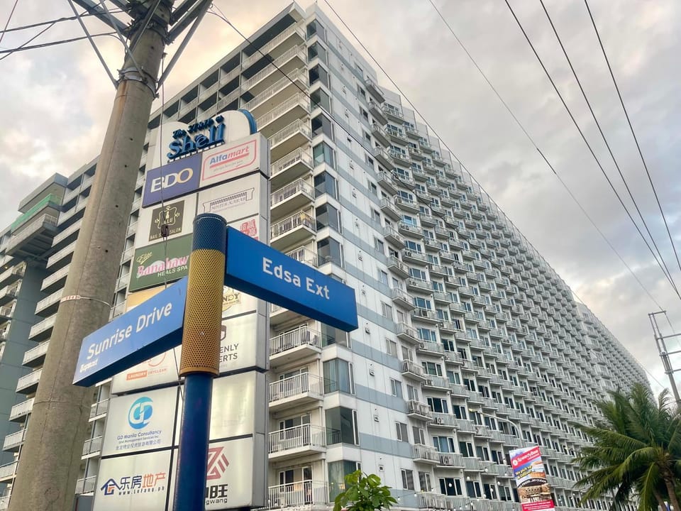 Property building, Street view, Location
