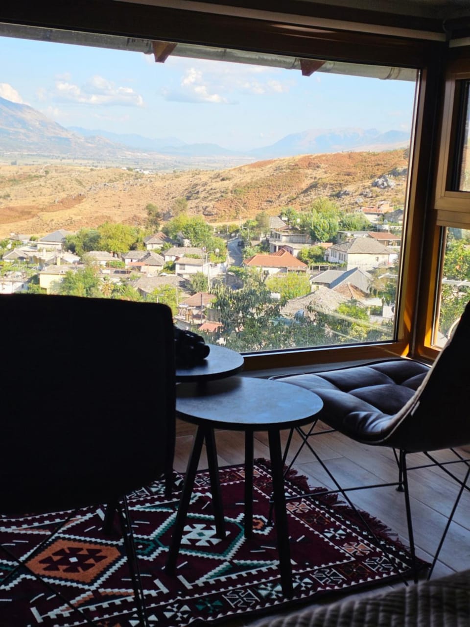 Day, Natural landscape, View (from property/room), Living room, Seating area, Mountain view