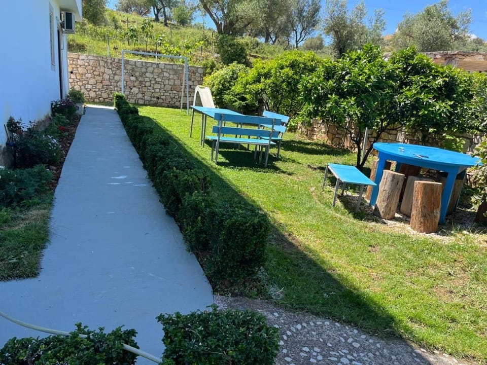 Vila 3 palmat Bed and Breakfast in Ksamil