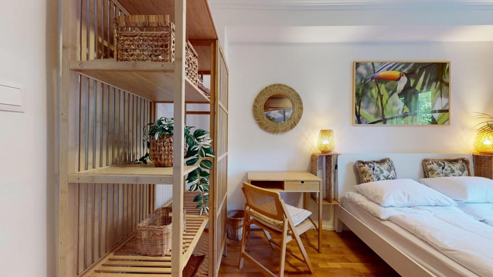 Photo of the whole room, Seating area, Bedroom