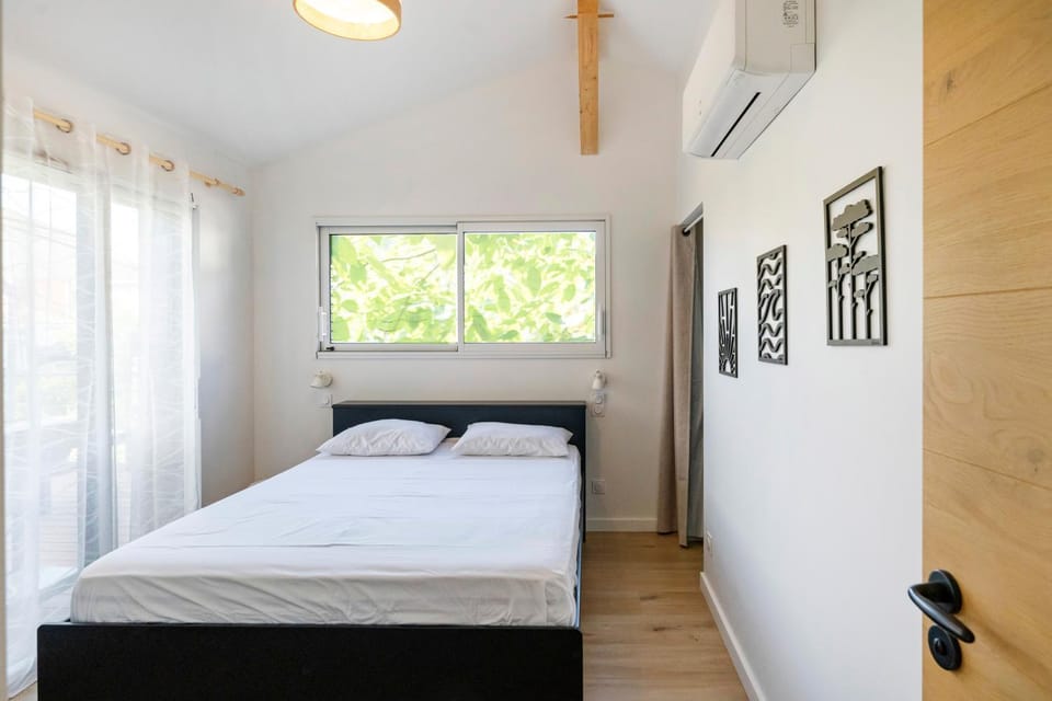 Property building, Living room, Bedroom