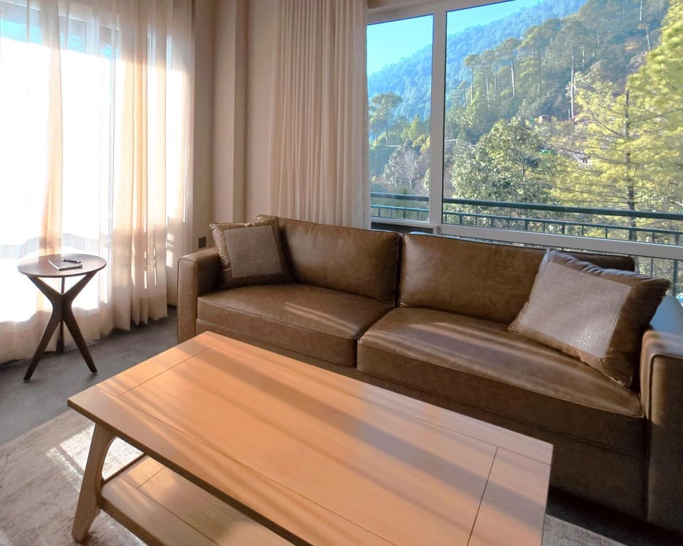 Living room, Seating area, Mountain view