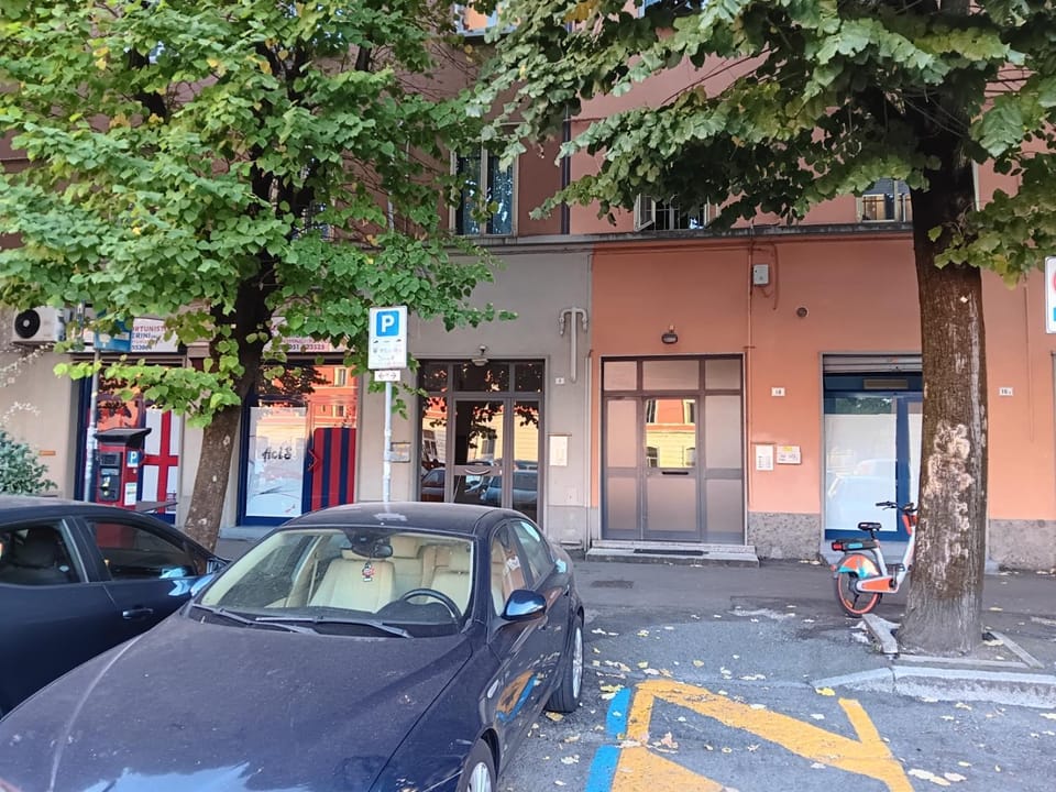 Property building, Street view