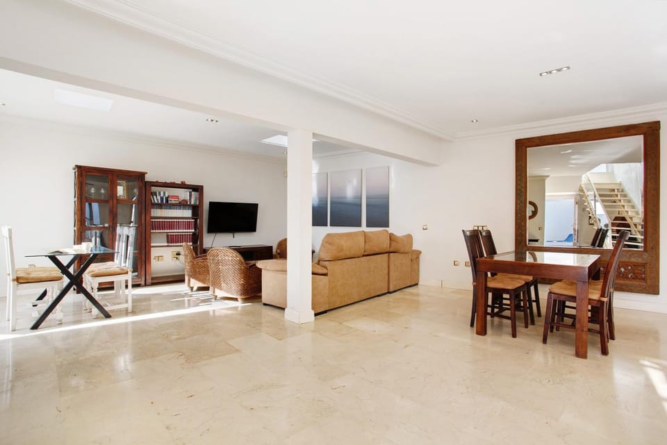 Property building, Living room