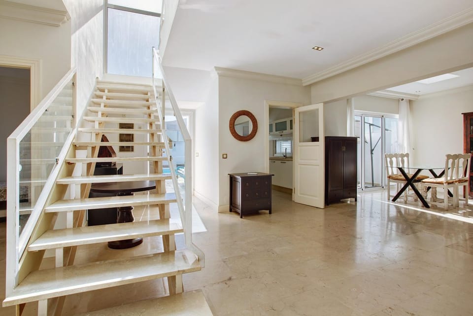 Property building, Living room