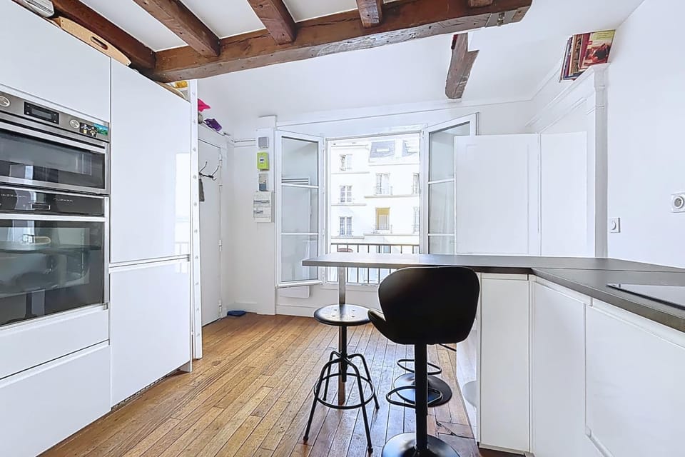 Charming 2-room apartment in Le Marais Apartment in Paris