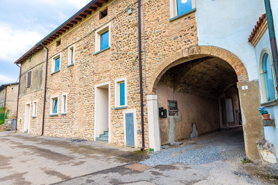 Property building, Day, Neighbourhood, Street view