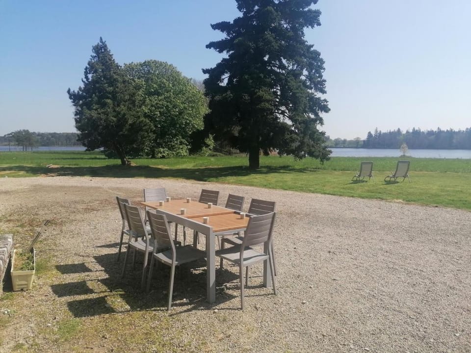 Natural landscape, Garden, Dining area, Lake view