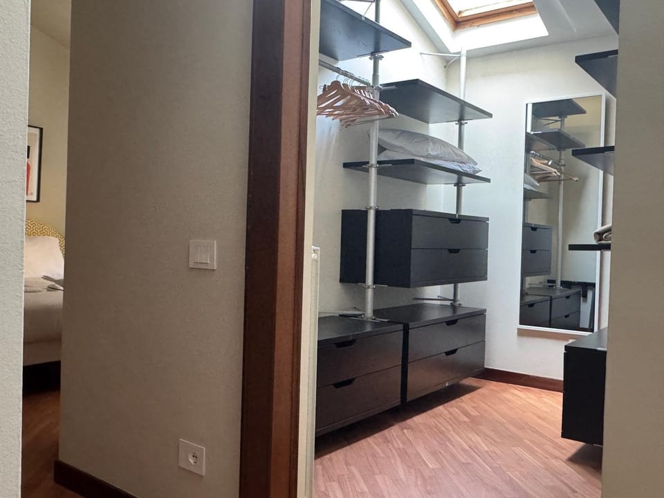 Bedroom, wardrobe