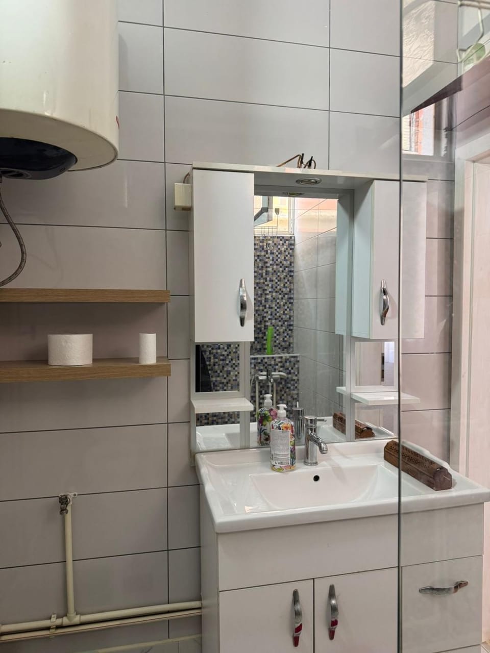 Shower, Bathroom