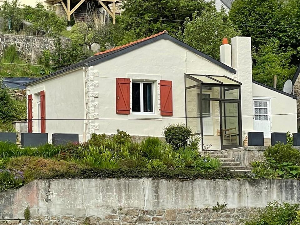 Les pieds dans l eau , Le Yaudet House in Lannion