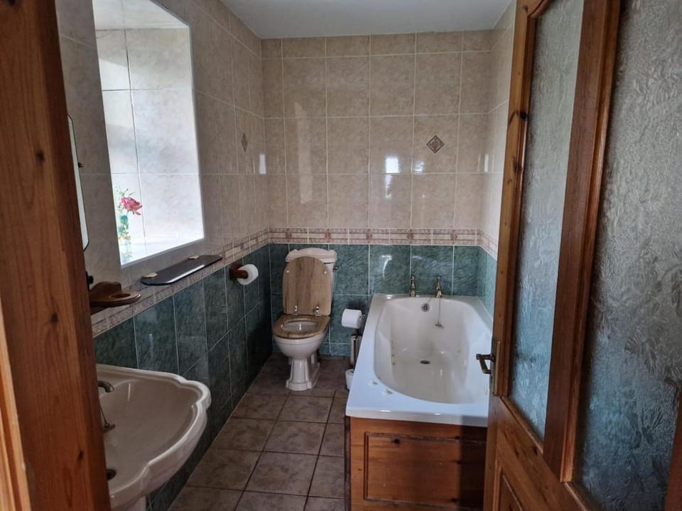 Bathroom, Bath
