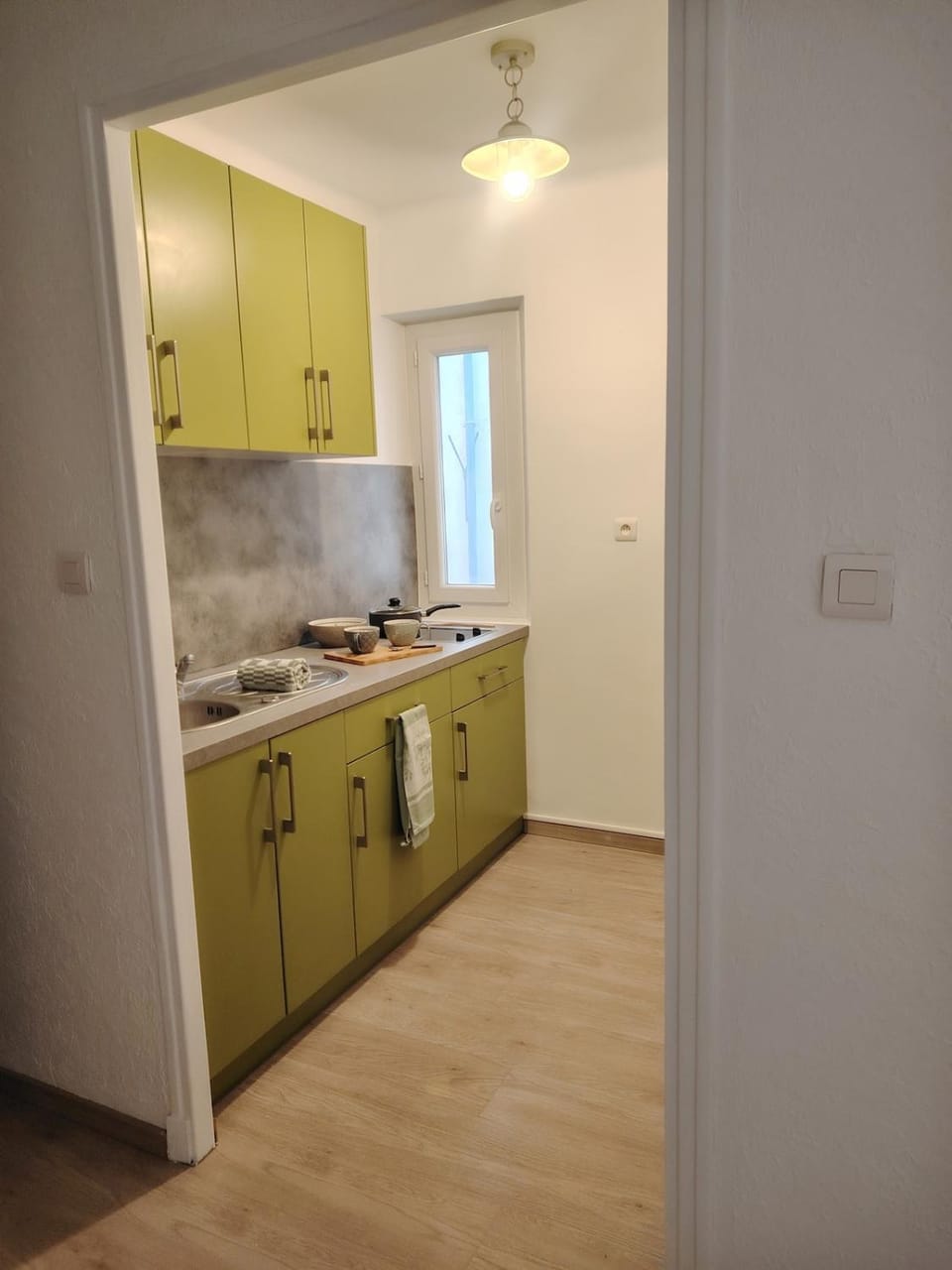Kitchen or kitchenette