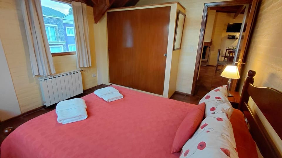 Bed, Bedroom, towels, wardrobe