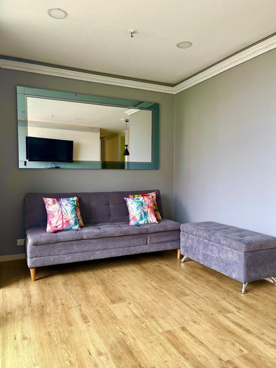El Poblado, Balcony, Pool, Jacuzzi, Gym, Steamroom Apartment in Medellin