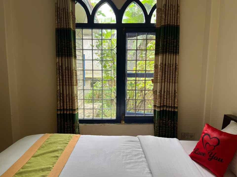 Hotel Paradise and Jirekhursani Restaurant Hotel in Bagmati Province, Nepal