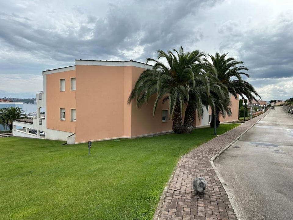 5 star Luxury Apartment Sea View Terrace Skiper Resort Apartment in Istria County
