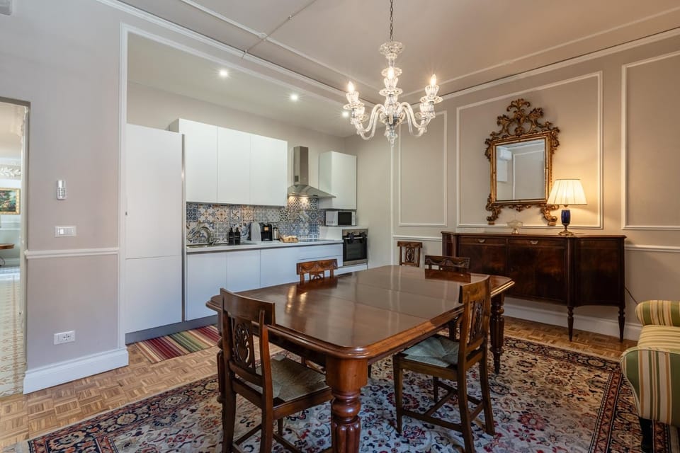 Property building, Kitchen or kitchenette, Living room