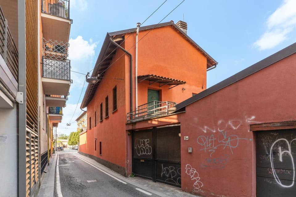Property building, Neighbourhood, Street view