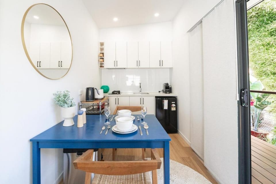 Tiny Home 1BD, 1BA in Clayfield, Near Brisbane CBD M2 Apartment in Brisbane