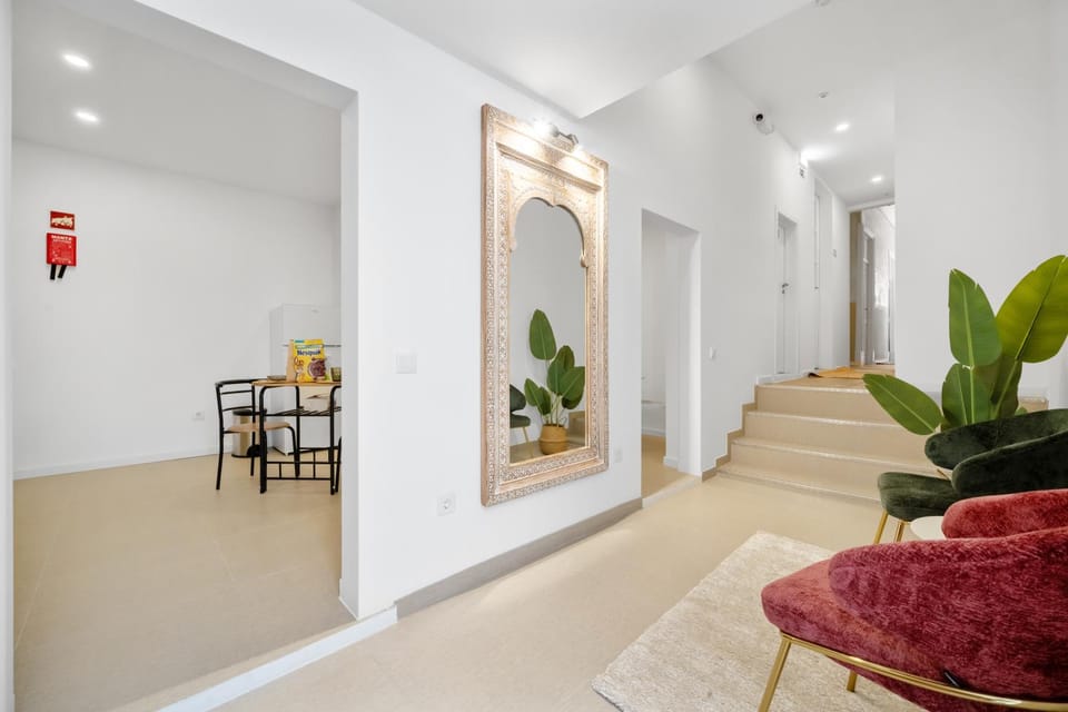 Living room, Seating area