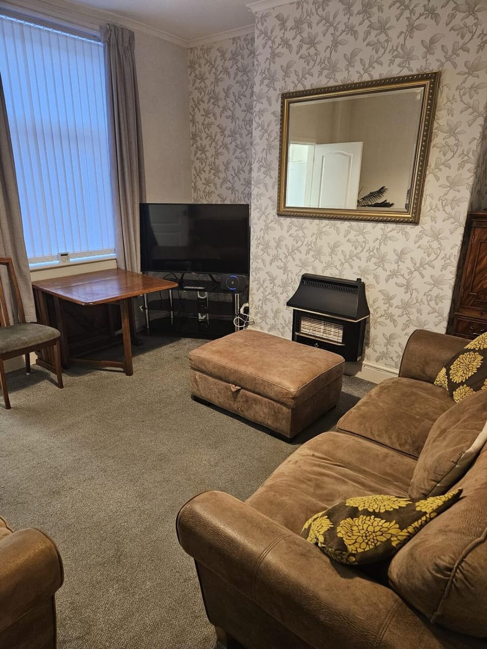 Large Burnley Townhouse House in Burnley