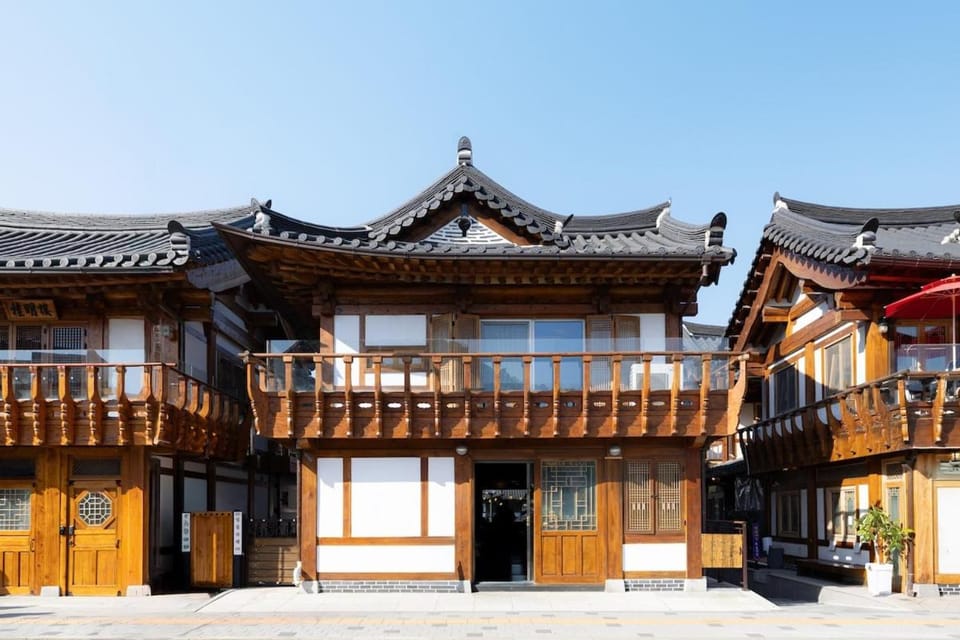 Hanok Khaki, Eunpyeong Hanok Village House in Seoul