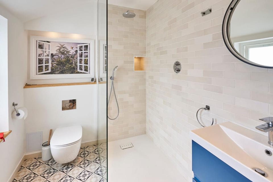 Shower, Toilet, Bathroom