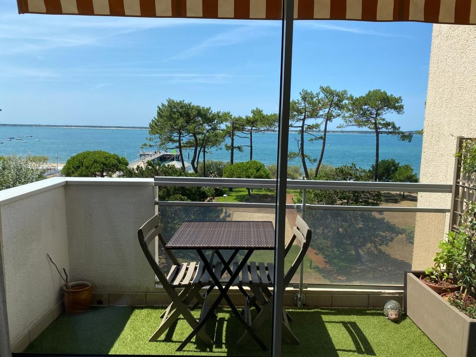 A146 2 pieces luminuex vue mer parking Moulleau Apartment in Arcachon