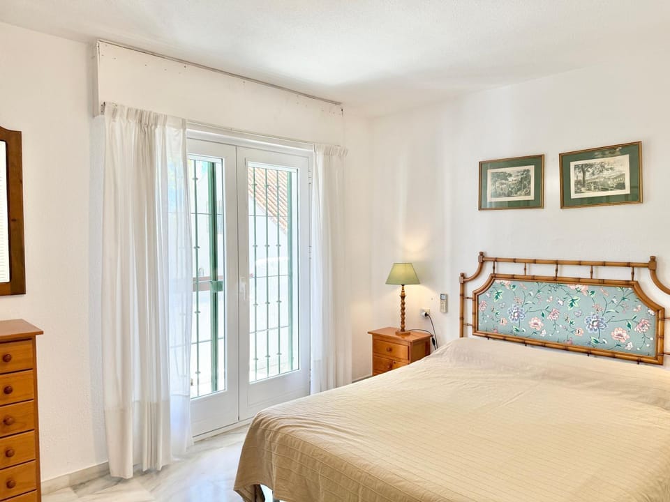 El Capricho Townhouse With Swimming Pool - EaW Homes House in Marbella