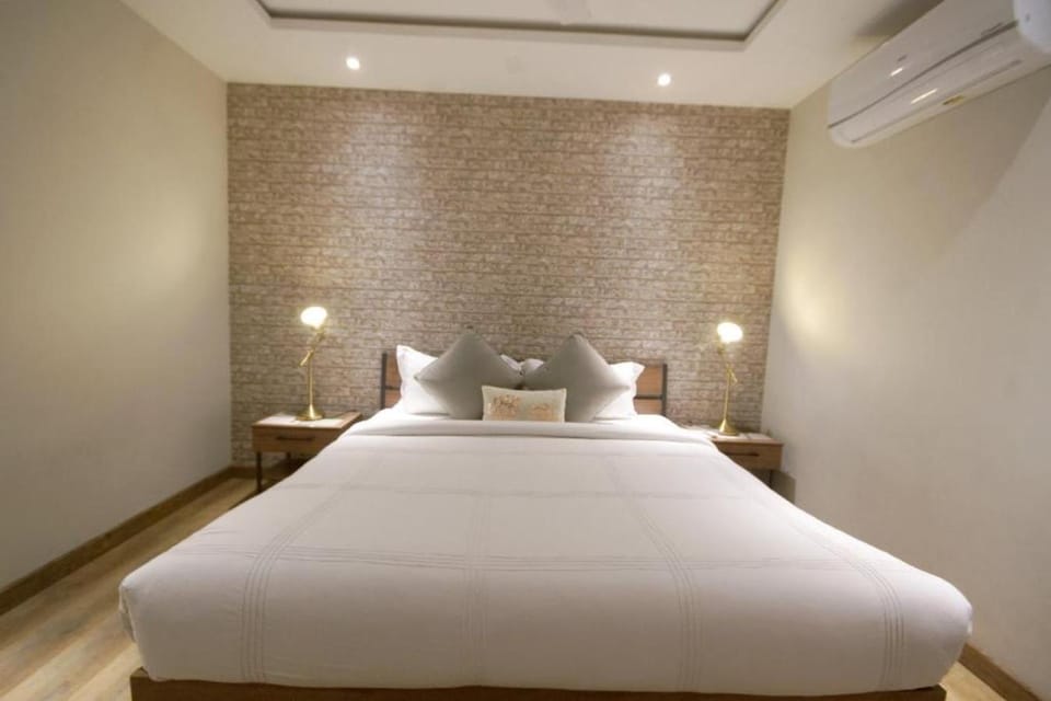 Luxury 1BR Apartment - Prime Location at The Opus Apartment in Lahore