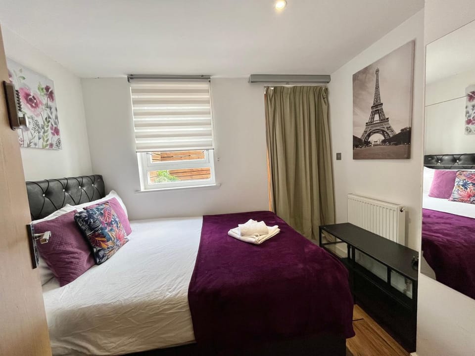 Modern Private Bedrooms in Euston 1 Vacation rental in London Borough of Islington