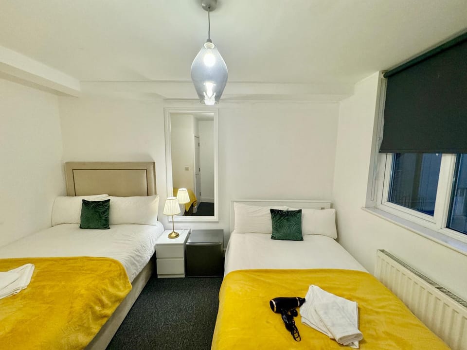 Modern Private Bedrooms in Euston 1 Vacation rental in London Borough of Islington