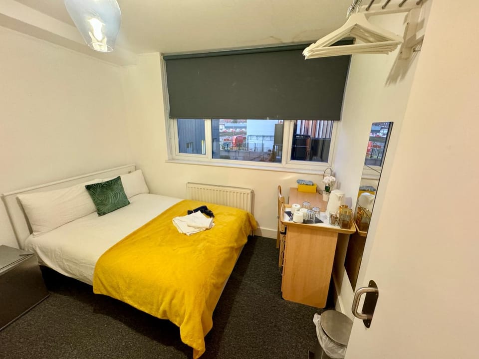 Modern Private Bedrooms in Euston 1 Vacation rental in London Borough of Islington