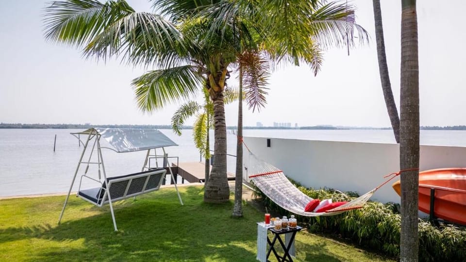 The Marakassery Anchorage - A boutique home Villa in Vypin