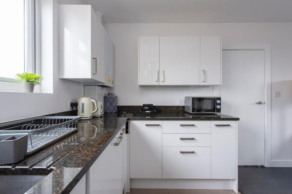 Luxury 2Bed, 2Bath Duplex 5 Mins to Hither Green Station Apartment in London Borough of Lewisham