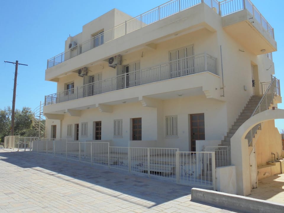 Property building, Facade/entrance