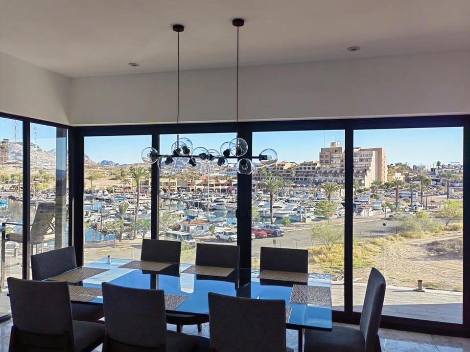 Day, Natural landscape, Dining area