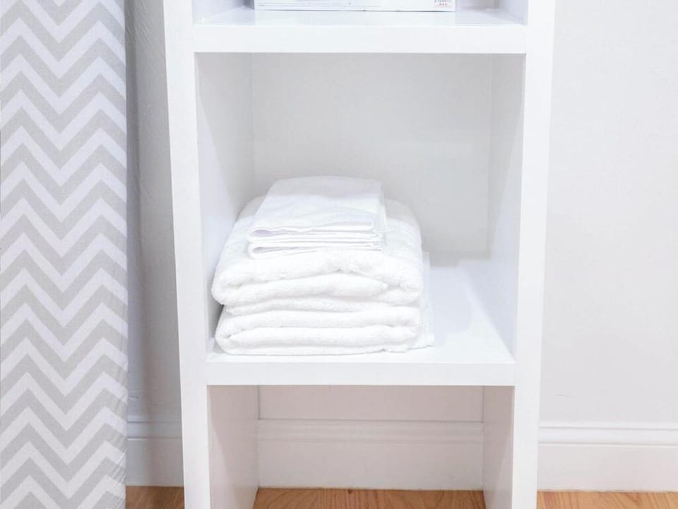 towels, wardrobe
