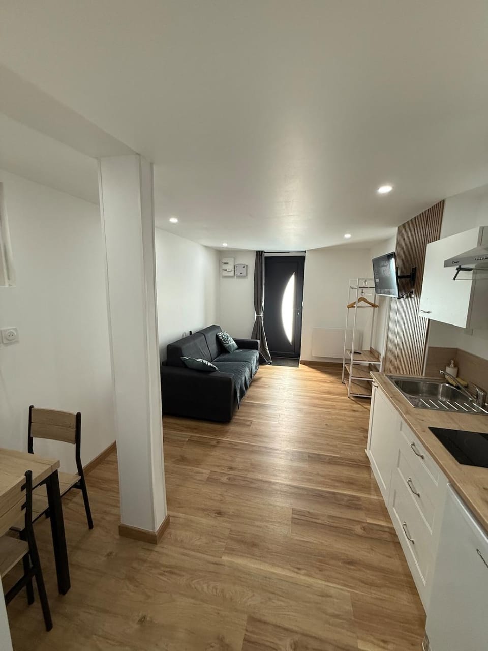 Charmant Studio Neuf Tout Confort- Proche Centre Apartment in Orléans