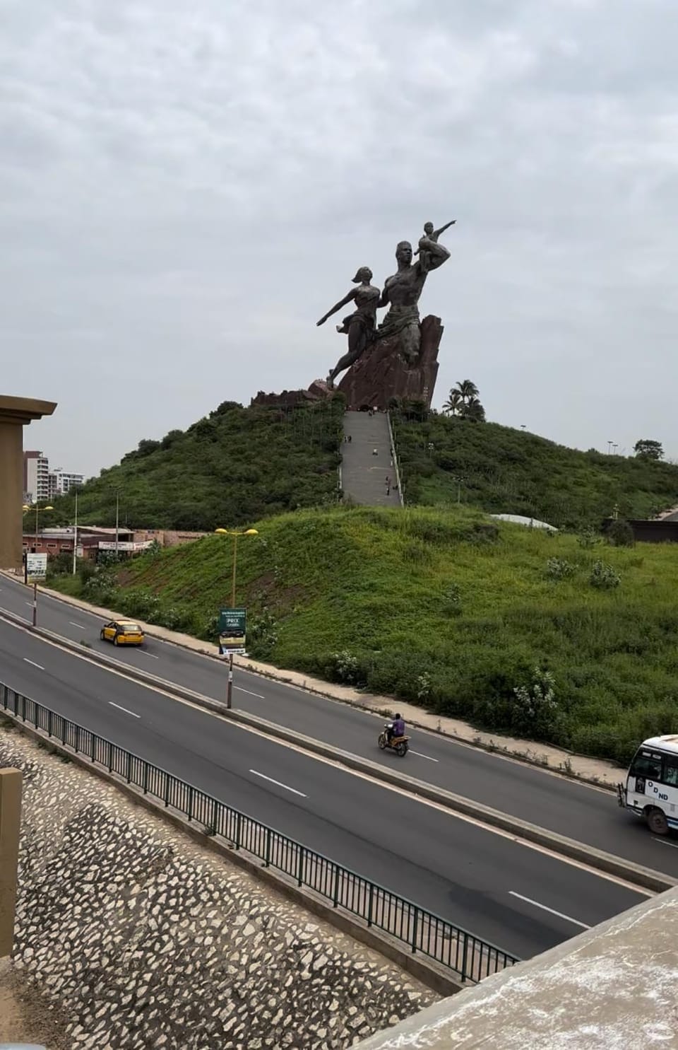 Nearby landmark, Day, Neighbourhood, Natural landscape