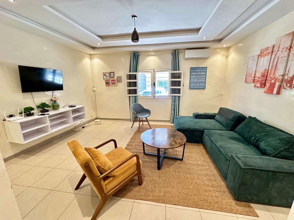 Living room, air conditioner